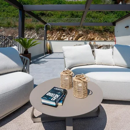 Iseo Infinity View Apartment