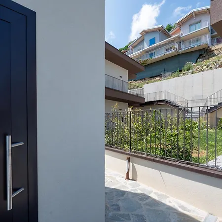 Iseo Infinity View Апартаменты Parzanica